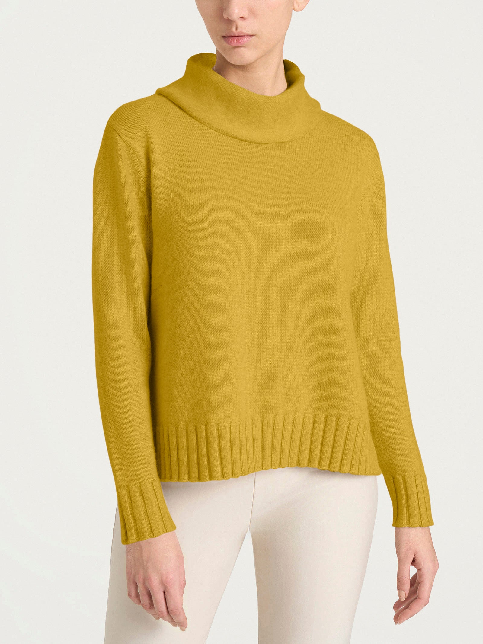 Ragno Natural Soft Oil Yellow maglia collo ciambella calda