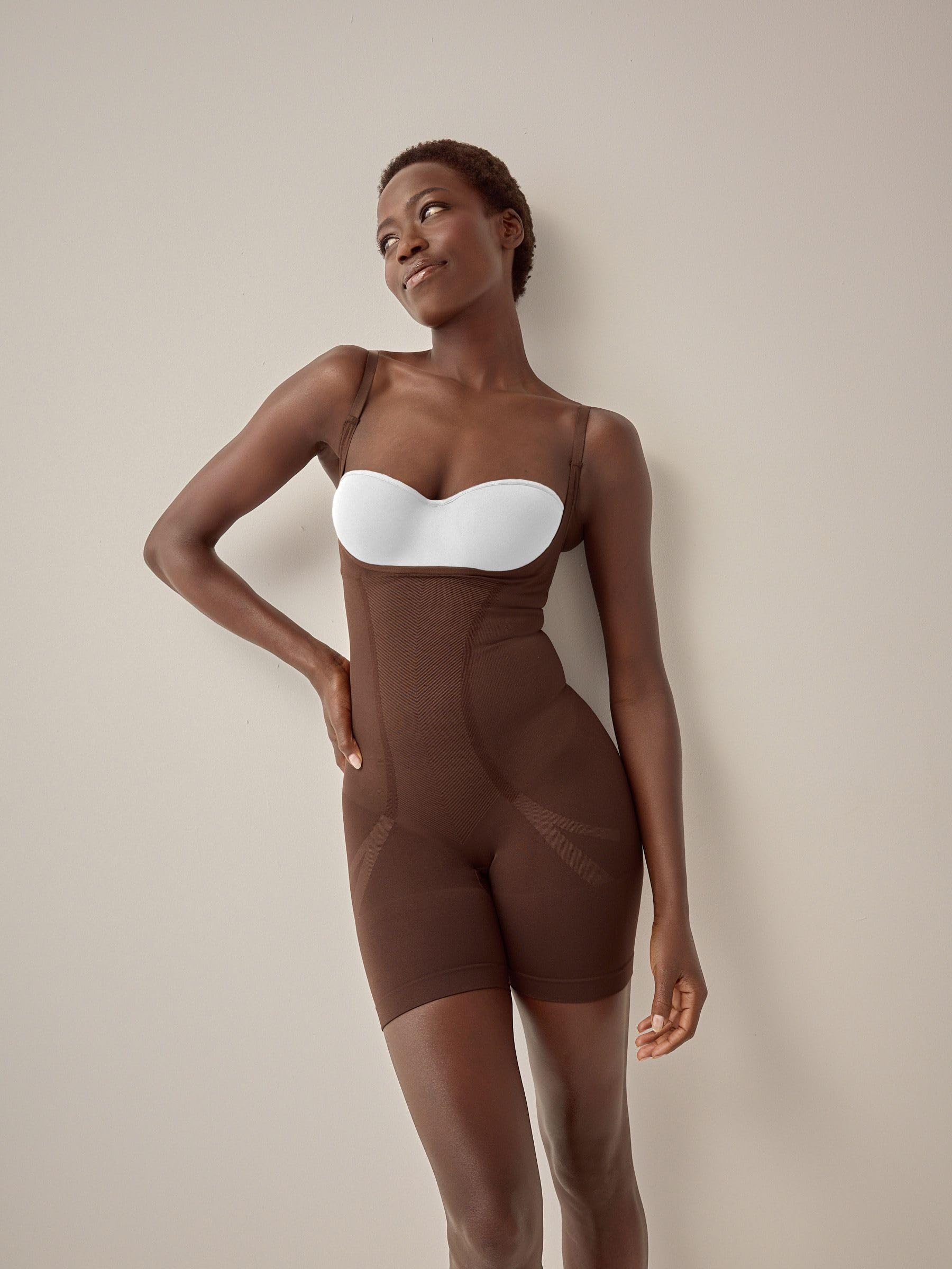Next body contenitivo proprio reggiseno 8-10 chocolate nude