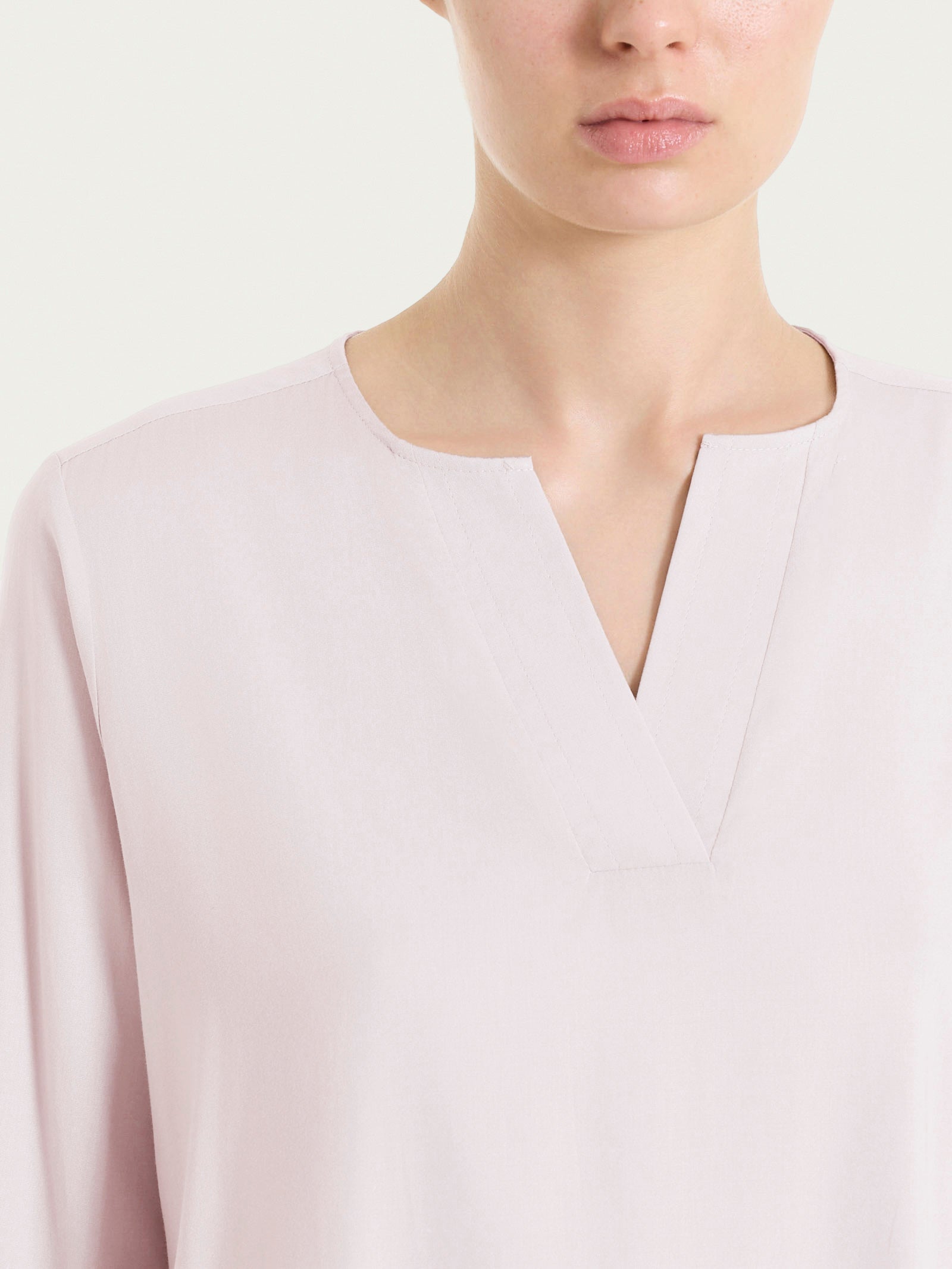 Ragno Voile Stretch blusa scollo a V lilla