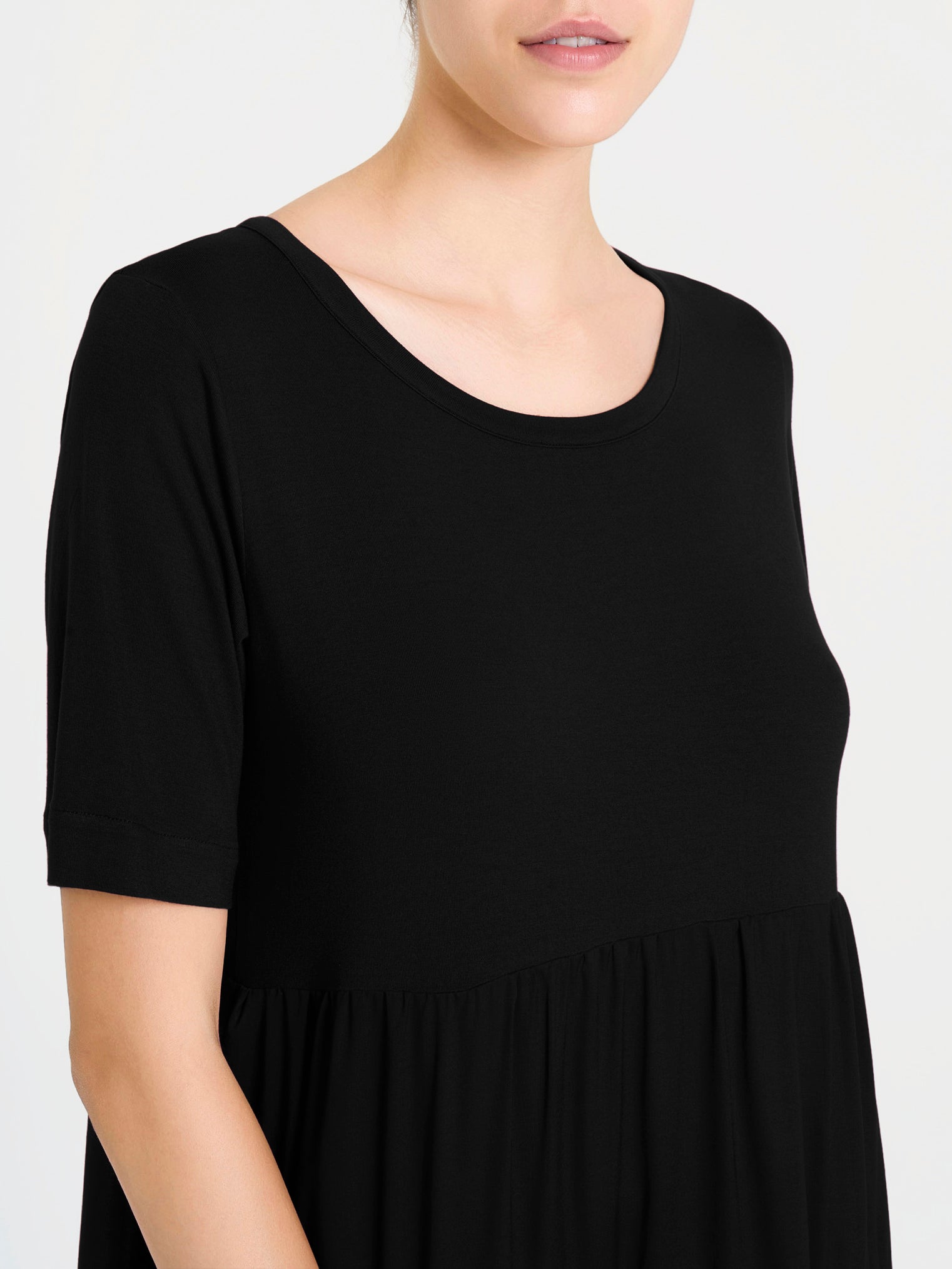 Ragno Viscosa Summer vestito svasato balze nero al ginocchio