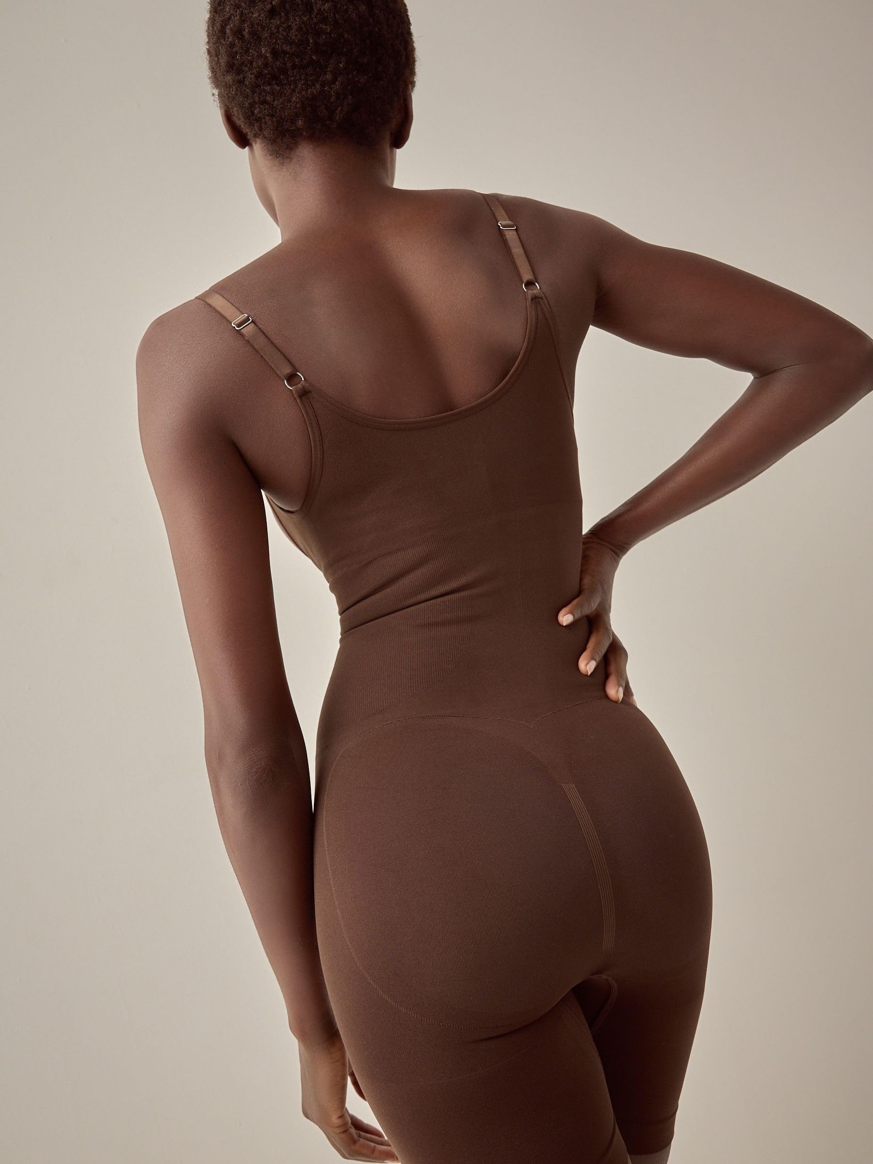 Next body contenitivo proprio reggiseno 8-10 chocolate nude