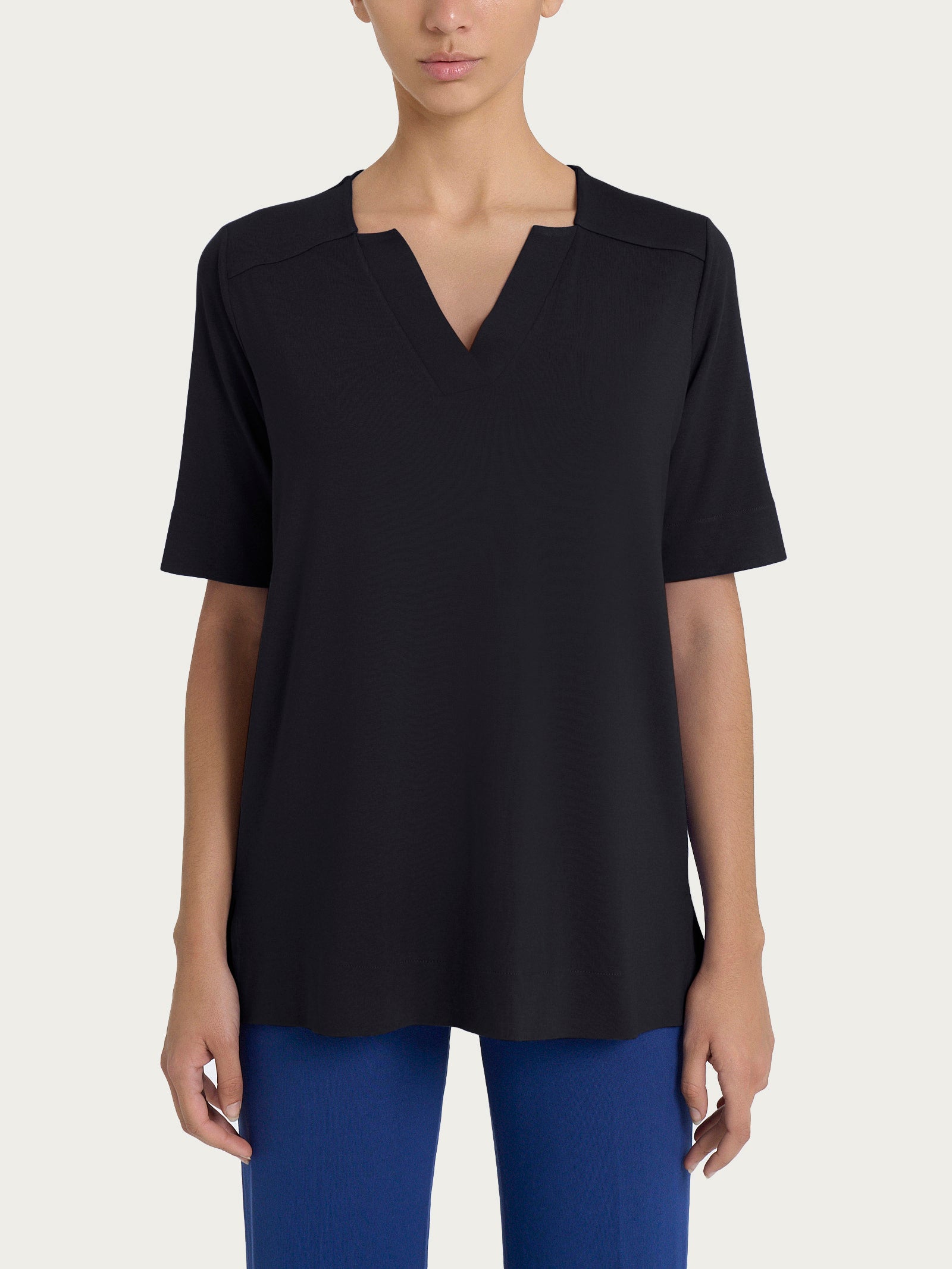 Ragno Relaxed Wardrobe maglietta scollo a V nera