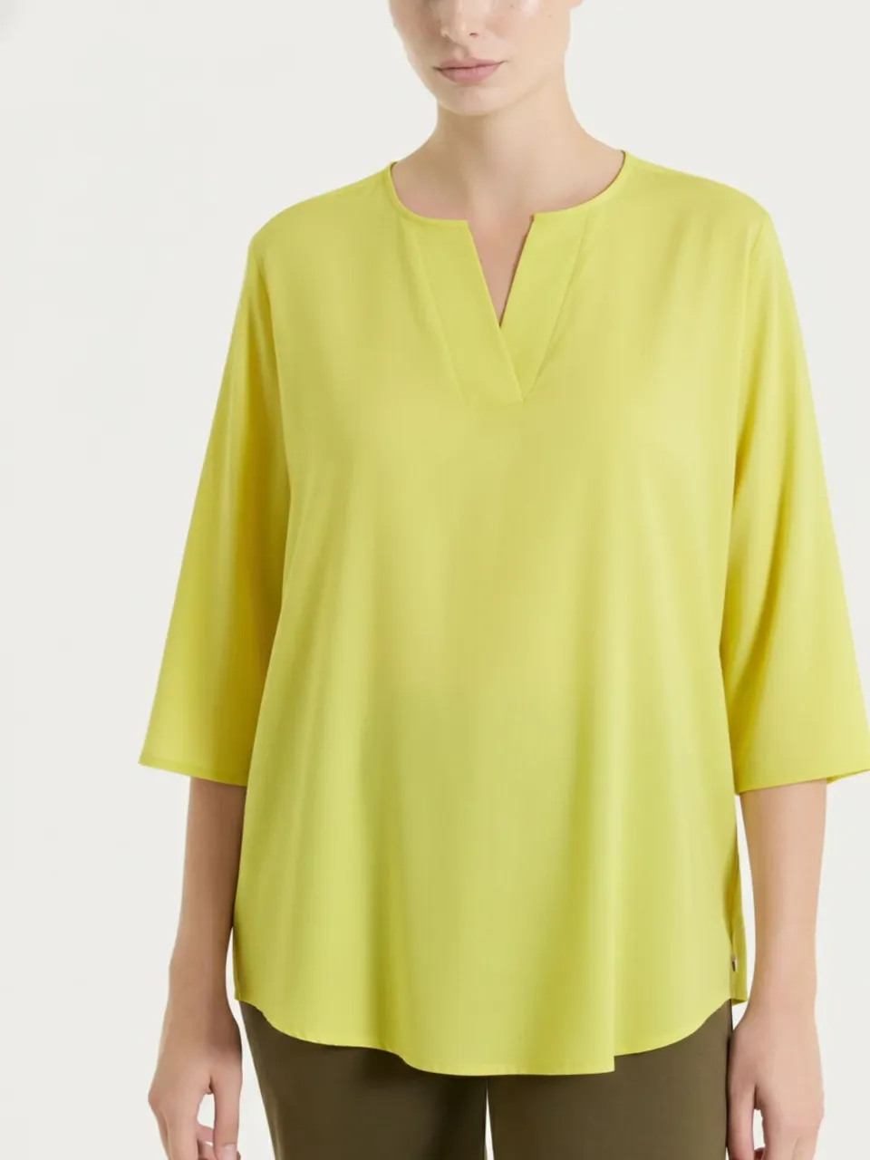 Ragno Voile Stretch blusa Acacia scollo a V