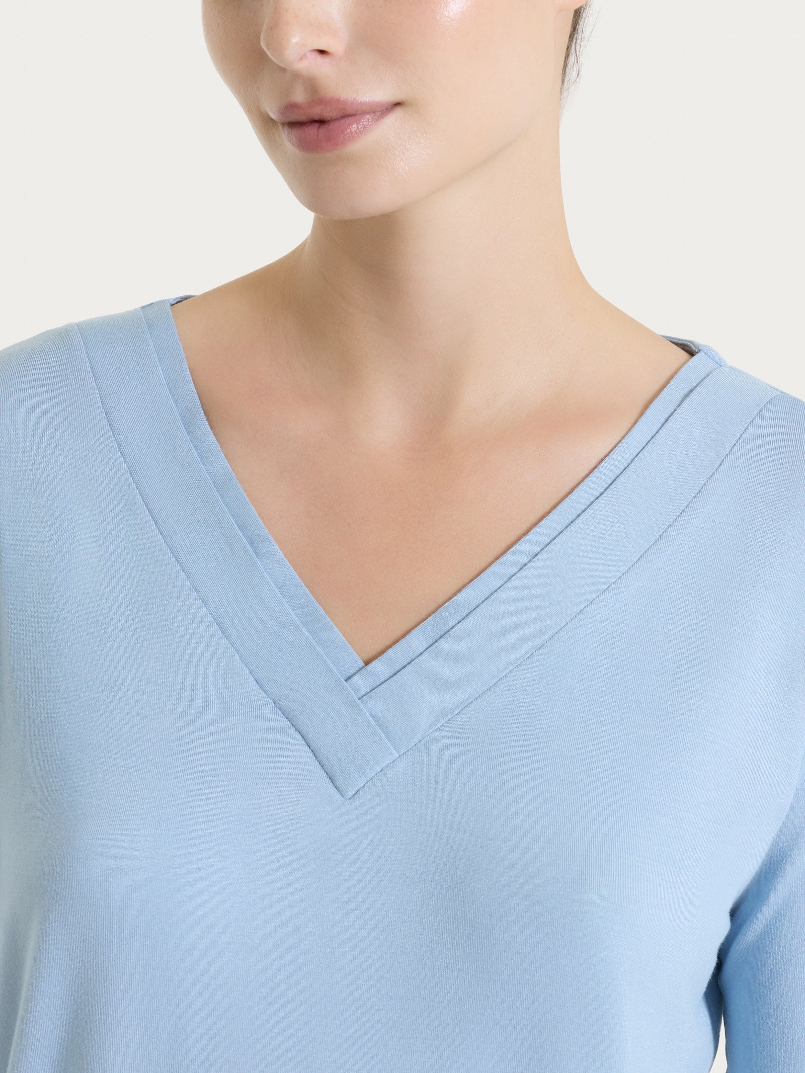 Ragno Viscosa Summer maglietta scollo V incrociato dusty blue