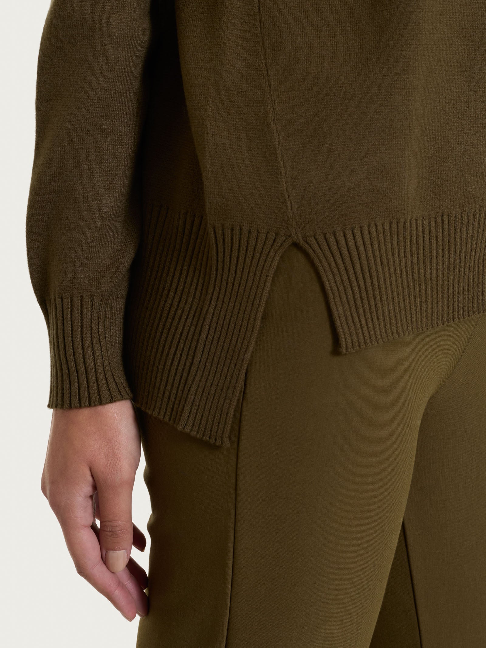 Ragno Four Seasons cardigan Dark Olive zip boxy