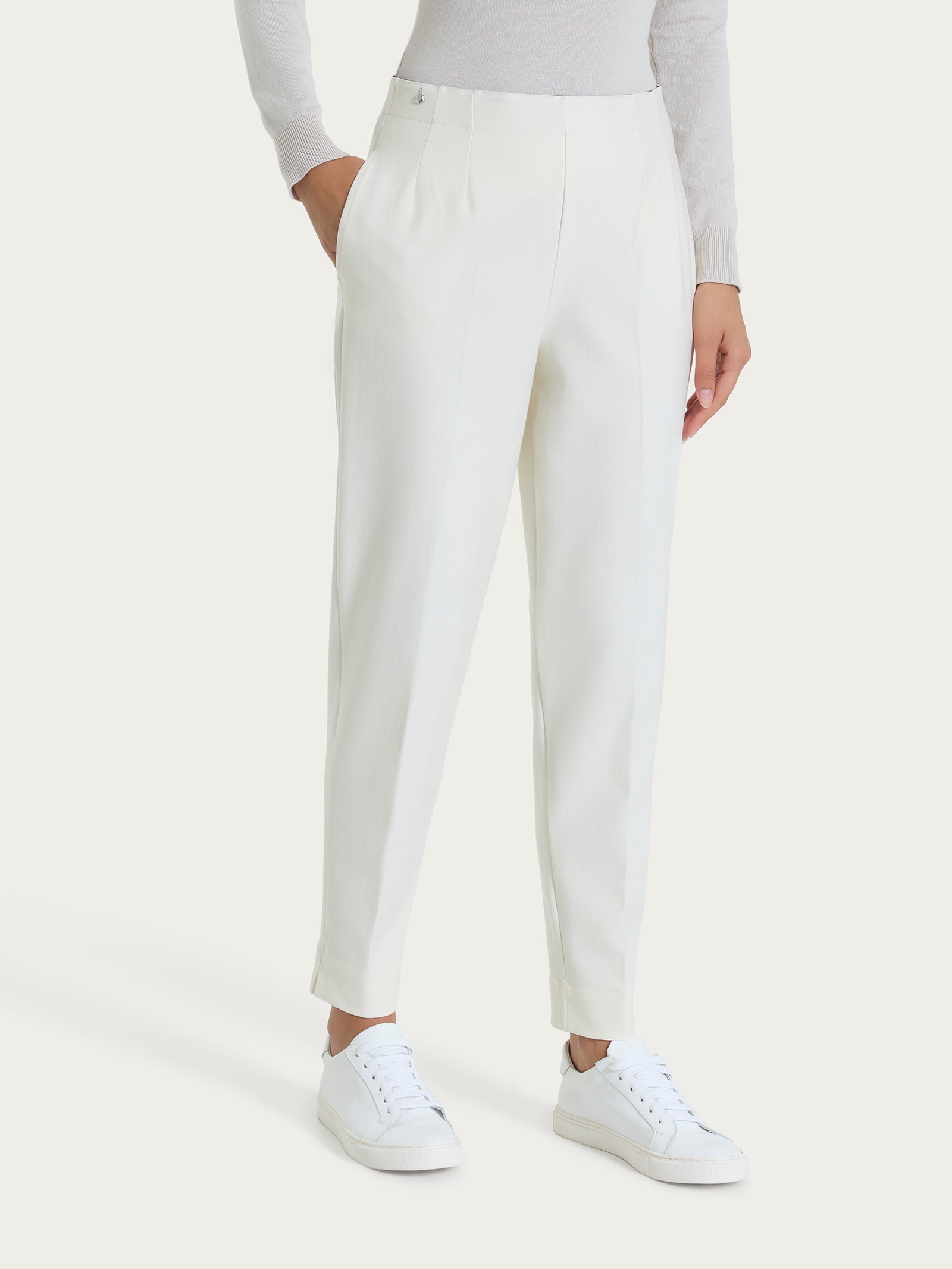 Ragno Compact pantalone a carota con tasche Avorio