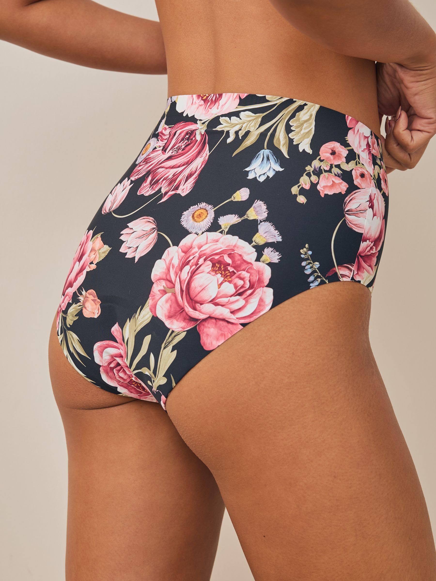 Next Slip Ampi Flusso Medio Vita Alta taglia 44 confezione 4 invisibili