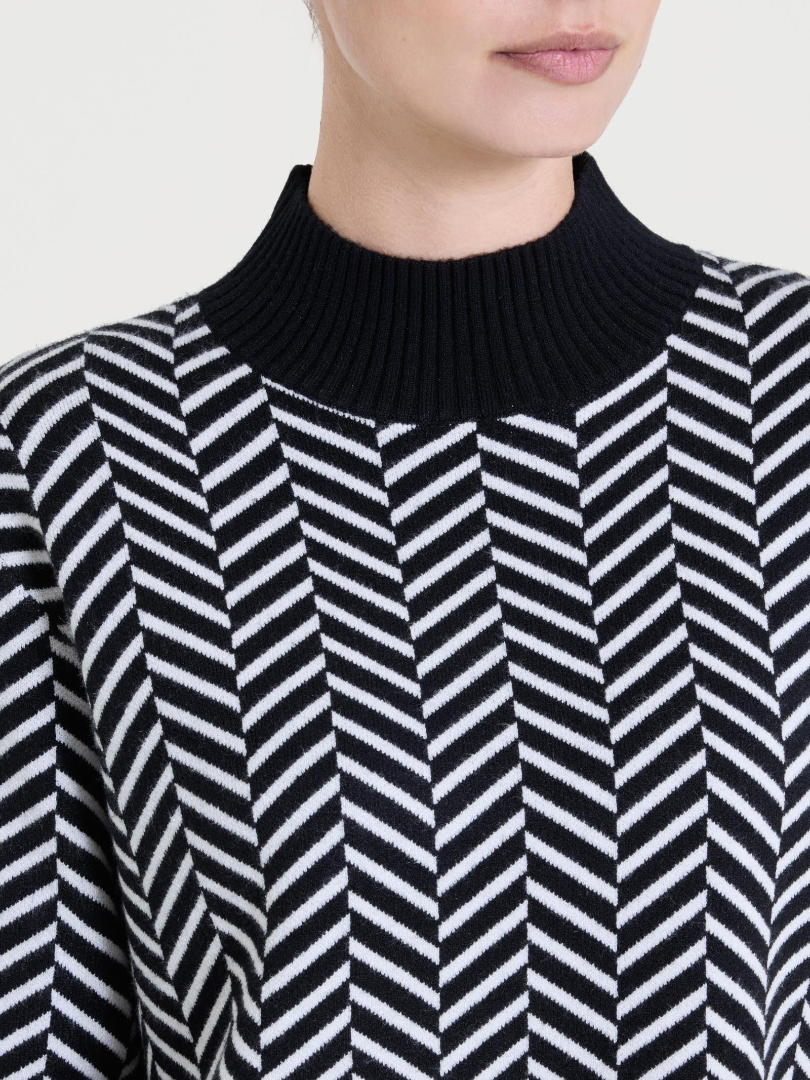 Ragno Super Soft lupetto spigato nero manica lunga boxy