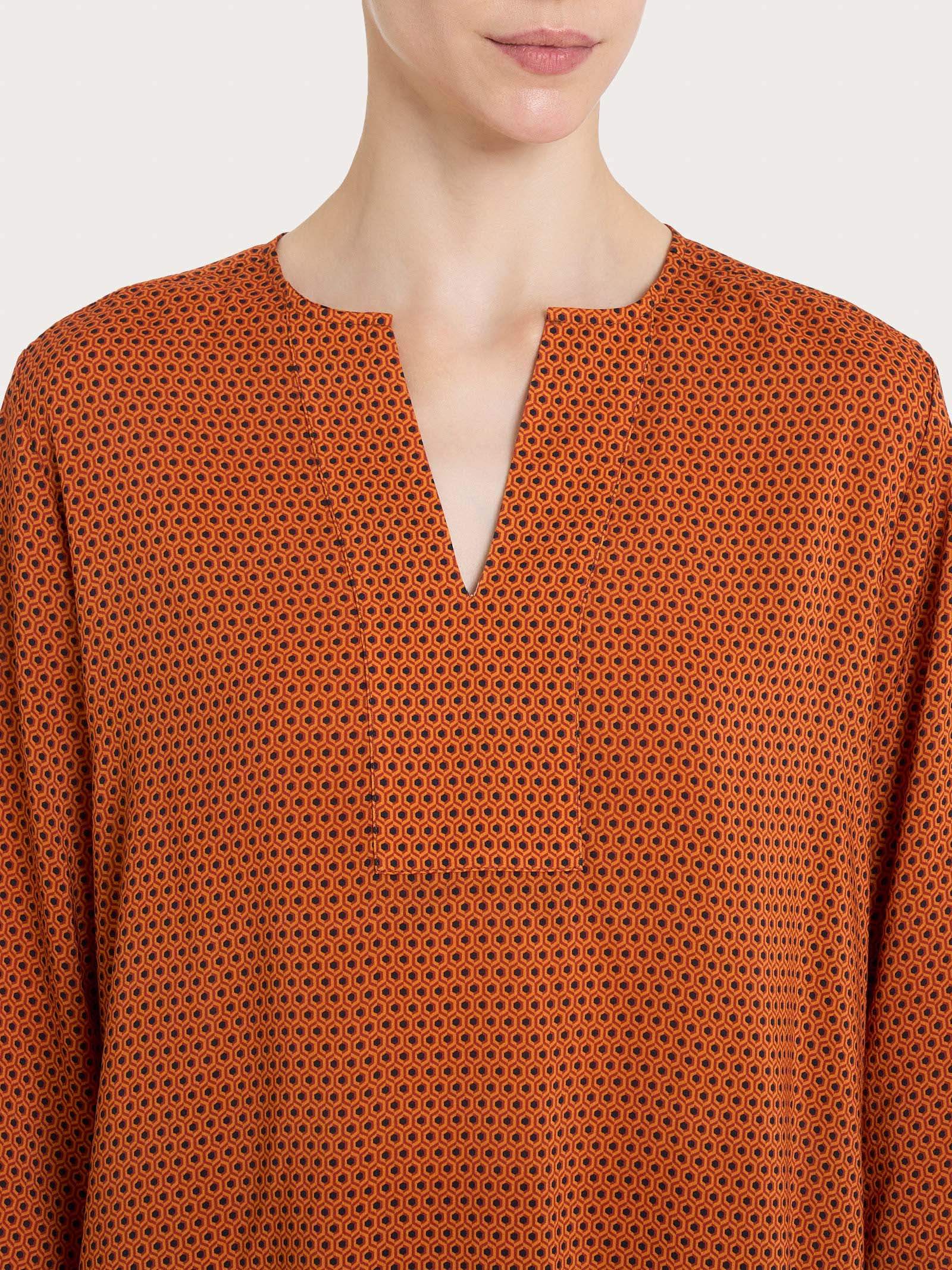 Ragno EcoSeta blusa scollo V Fant. Red Ochre fluida