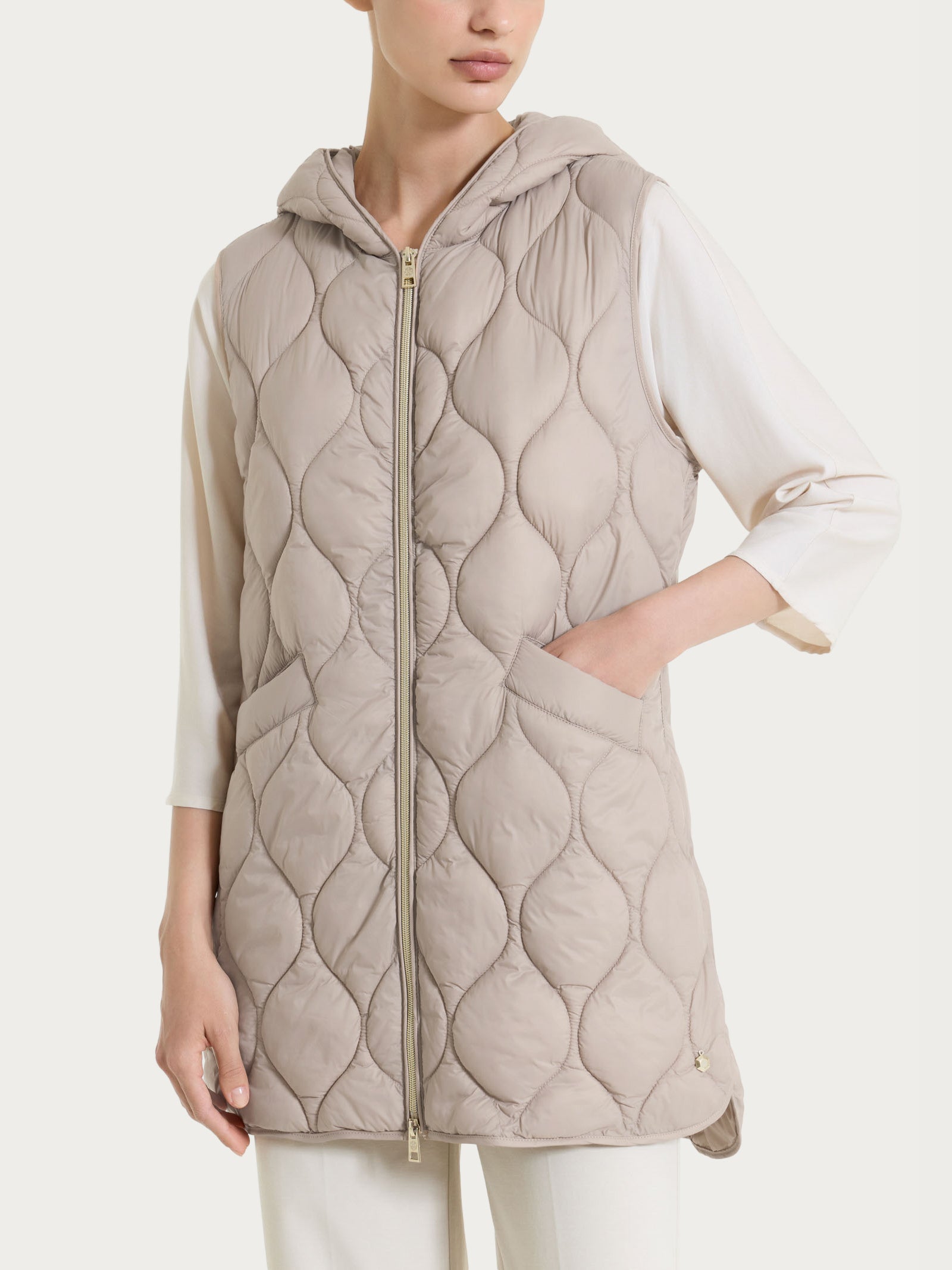 Ragno Onion Quilt piumino smanicato Crockery con cappuccio