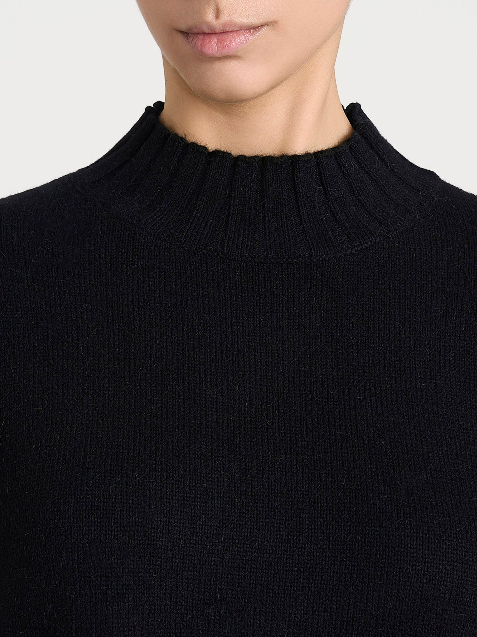 Ragno Natural Soft Lupetto Nero Donna