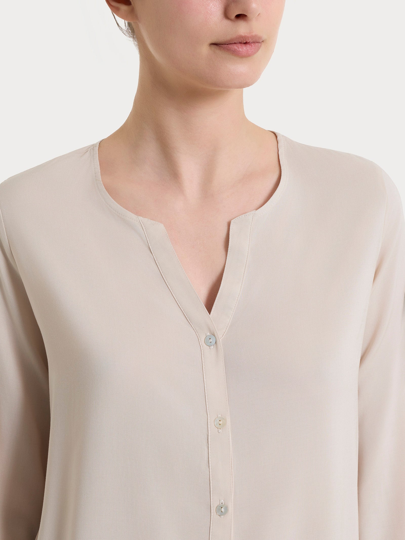 Ragno Voile Stretch blusa serafino Champignon leggera