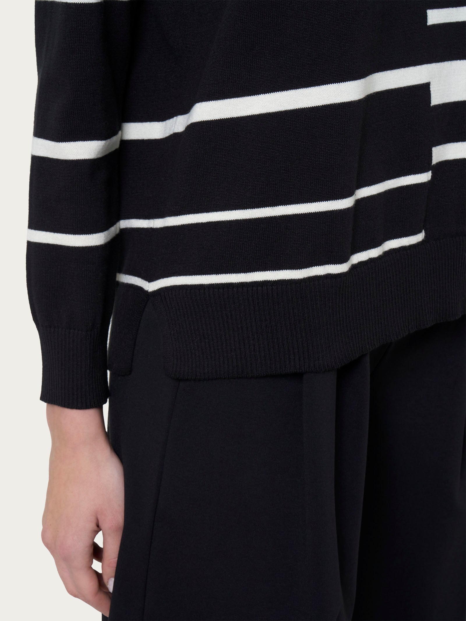 Ragno Four Seasons Maglia Girocollo Fant.Nero a Righe