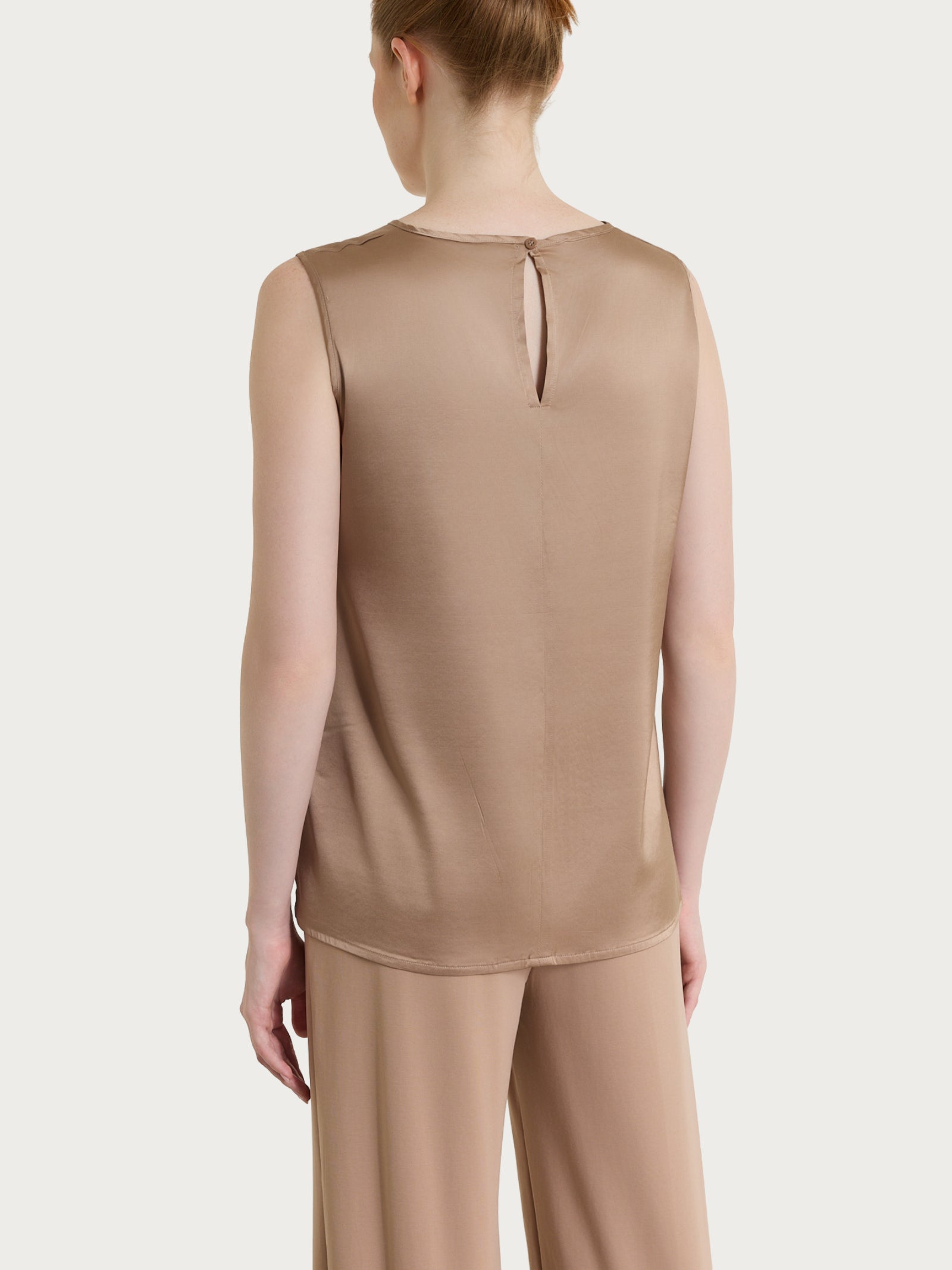Ragno Stretch Satin Top Spalla Larga Warm Taupe fluido
