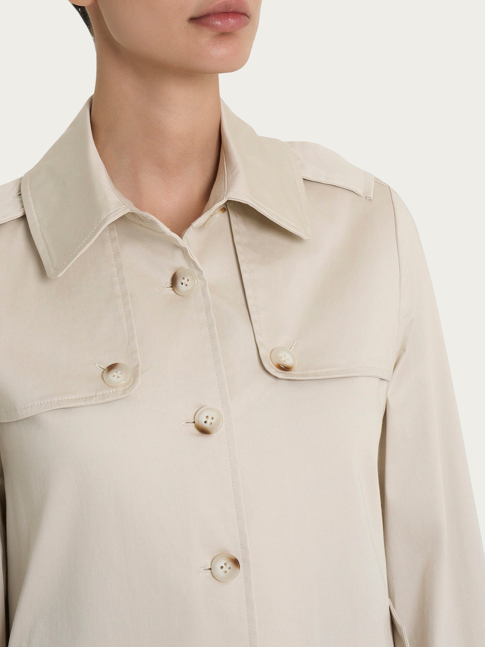 Ragno Satin Power trench corto idrorepellente champignon