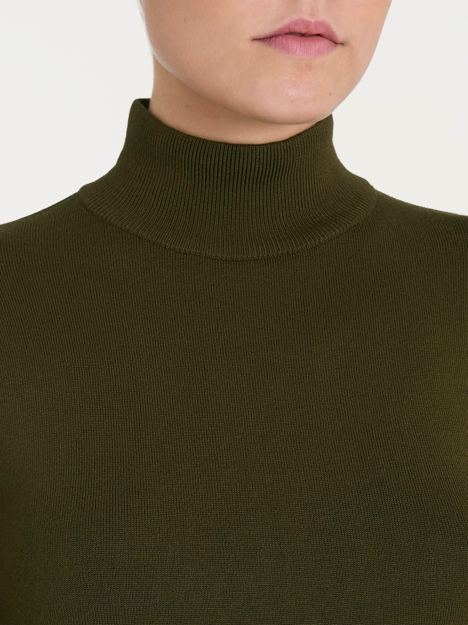 Ragno Four Seasons Lupetto Viscosa Dark Olive