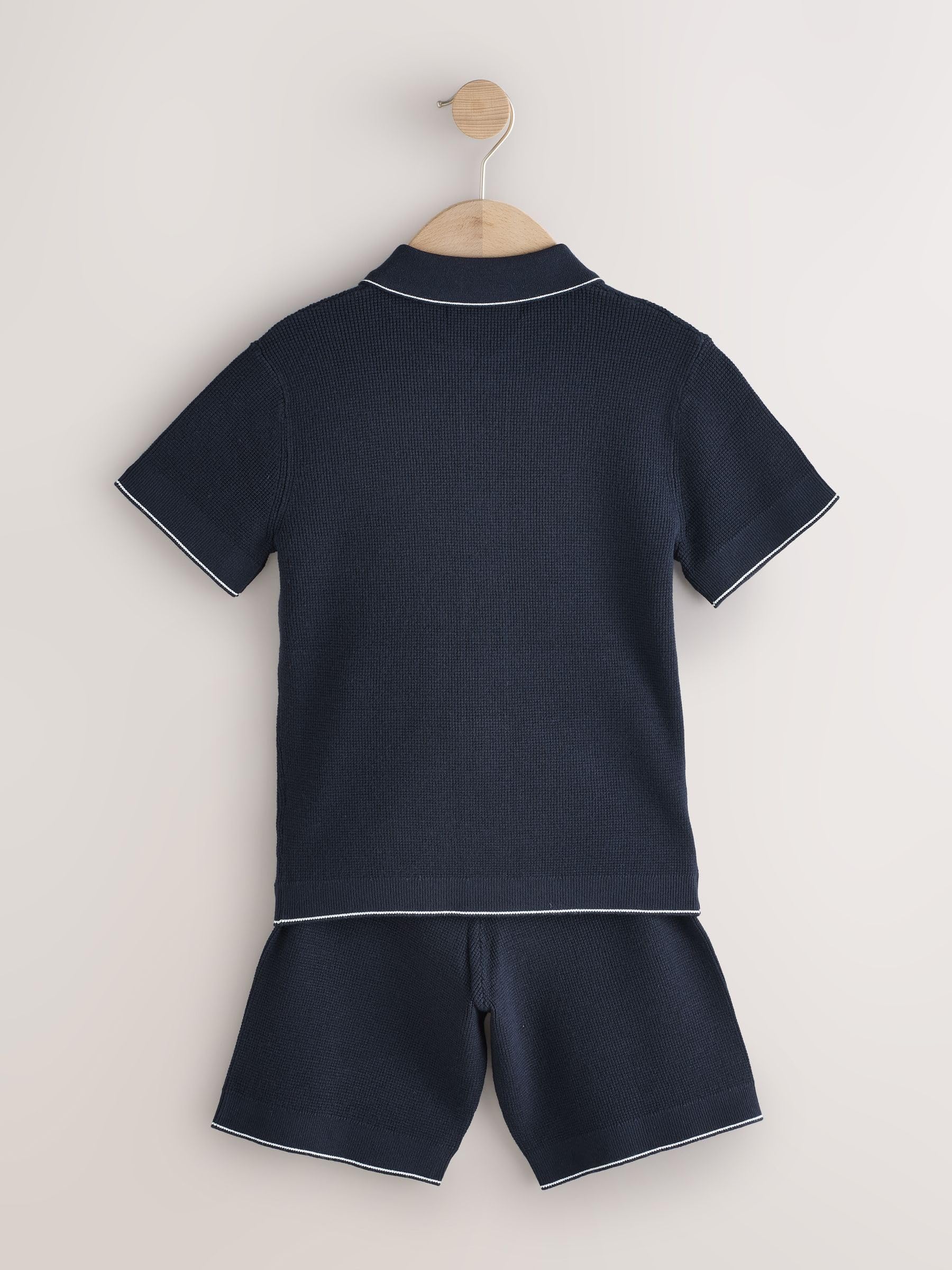 Next Completo Bambino Polo e Shorts 134 Maglia Testurizzata