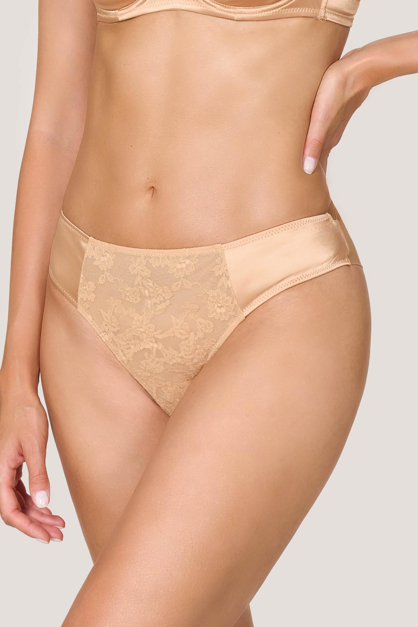 Goldenpoint Champagne Dream Brasiliana Fianco Basso in Pizzo